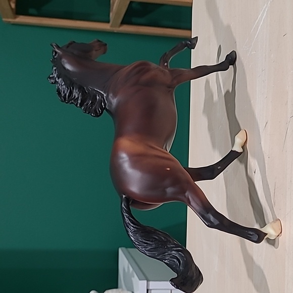 Breyer Flash - Picture 2 of 2